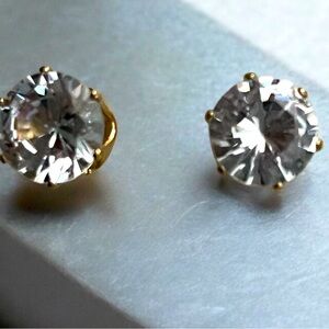 New 7mm Gold and Clear Stud Earrings